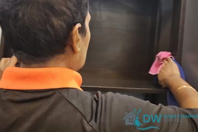 consider-customer-reviews-and-experience-things-to-consider-when-choosing-home-cleaning-services-in-singapore-home-cleaning-dw-home-cleaning-services-singapore