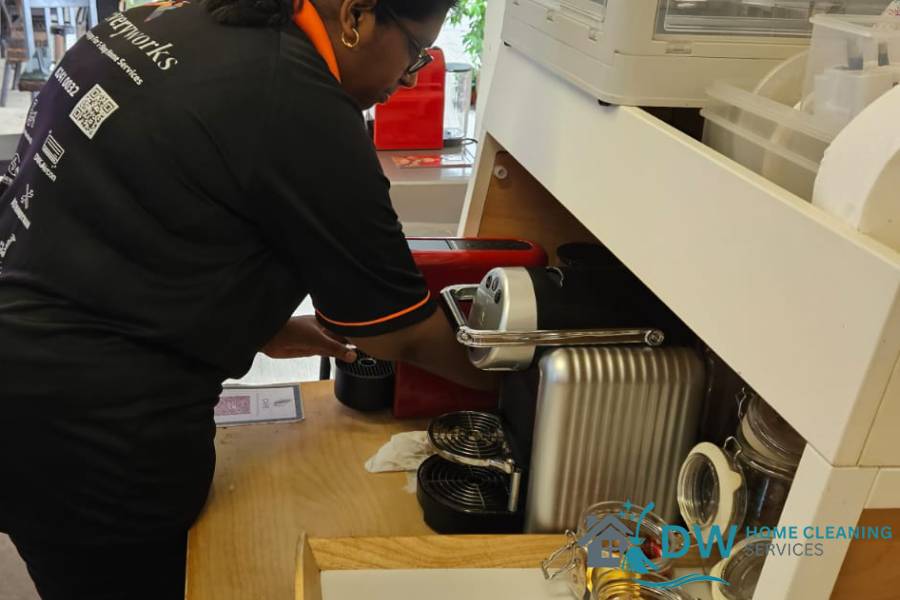 weekly-home-cleaning-service-dw-home-cleaning-services-singapore weekly-home-cleaning-service-dw-home-cleaning-services-singapore