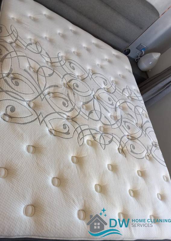 mattress-cleaning-services-dw-home-cleaning-services-singapore-hdb-queenstown-1