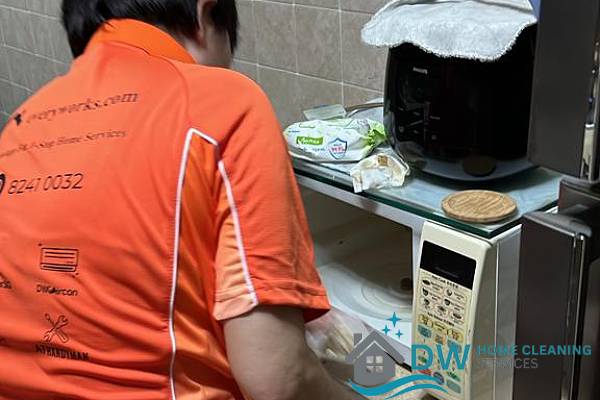 weekly-house-cleaning-services-dw-home-cleaning-services-singapore-1 weekly-house-cleaning-services-dw-home-cleaning-services-singapore-1