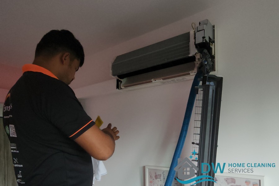 aircon-leaking-water-service-dw-home-cleaning-services-singapore aircon-leaking-water-service-dw-home-cleaning-services-singapore