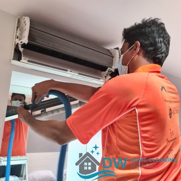 aircon-servicing-contract-dw-home-cleaning-services-singapore-2