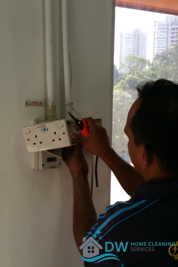 electrician-home-services-dw-home-cleaning-services-singapore-2