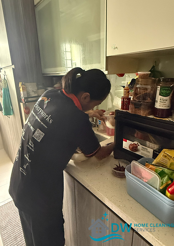 kitchen-cleaning-part-time-helper-service-dw-home-cleaning-services-singapore-hdb-yishun-00
