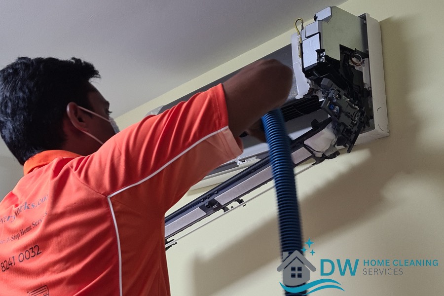 step-3-process-aircon-servicing-dw-home-cleaning-services-singapore-2 step-3-process-aircon-servicing-dw-home-cleaning-services-singapore-2