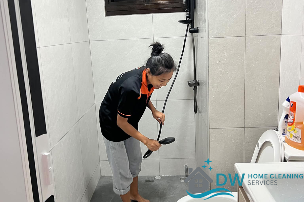 bathroom-post-renovation-cleaning-dw-home-cleaning-services-hdb-jurong-west-01